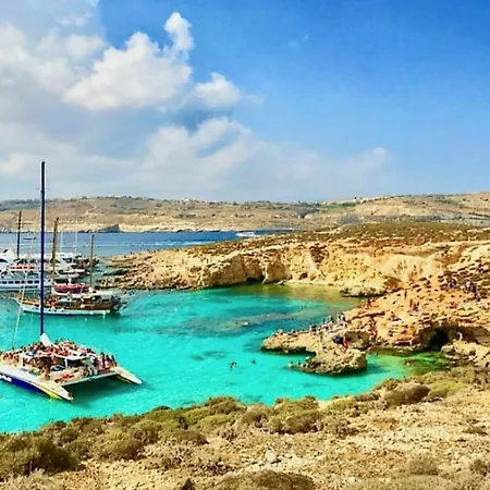 Mediterranean Bloom Retreat Sliema