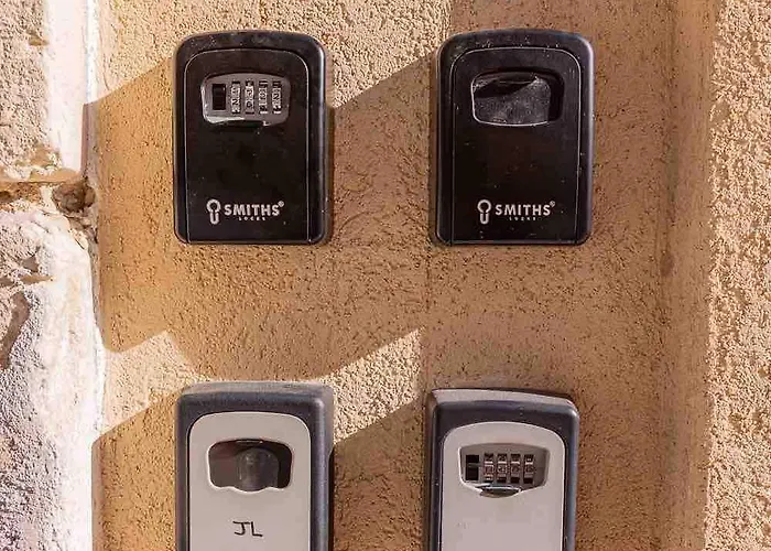 Apartment Mediterranean Getaway - 2br Sliema