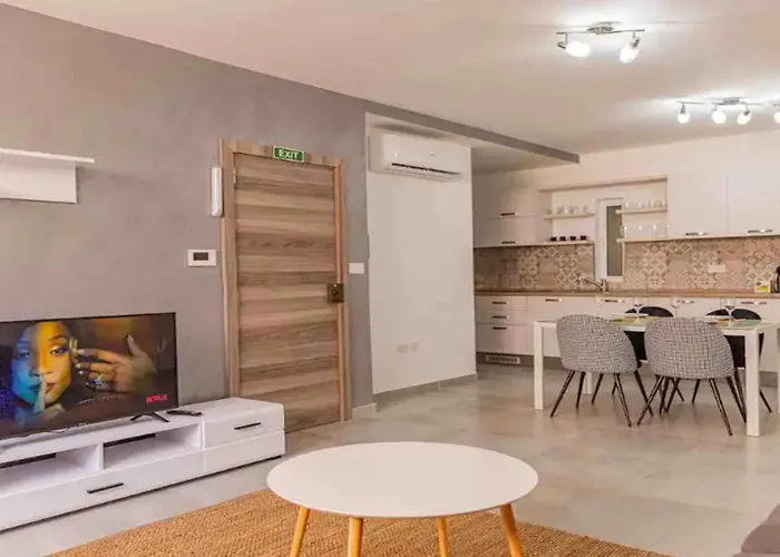 Mediterranean Getaway - 2br Apartment Sliema